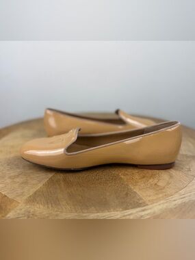 •TORI BURCH• Samantha Patent Leather Loafers Beige Gold Square Toe